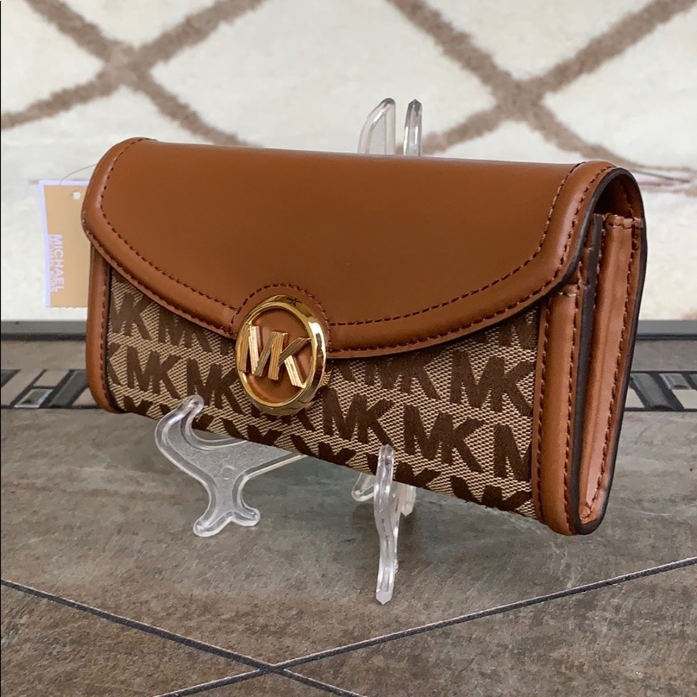 MICHAEL KORS FULTON LG FLP CONTINENTAL WALLET - Picture 1 of 16